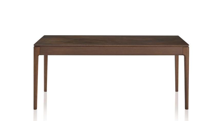 Table salle à manger en chêne et céramique 6 personnes avec bois teinte marron foncé et plateau céramique brun oxydé 160x100 cm